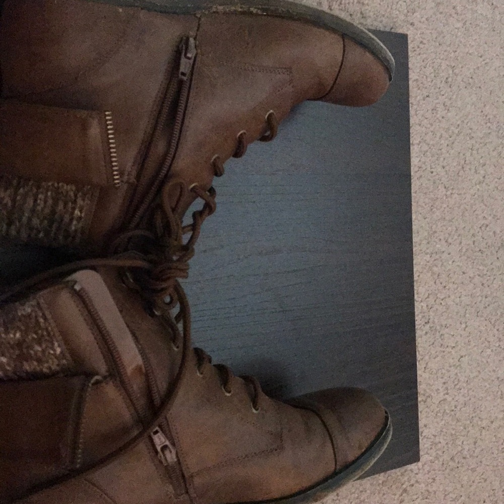 Boots - Picture 3 of 3